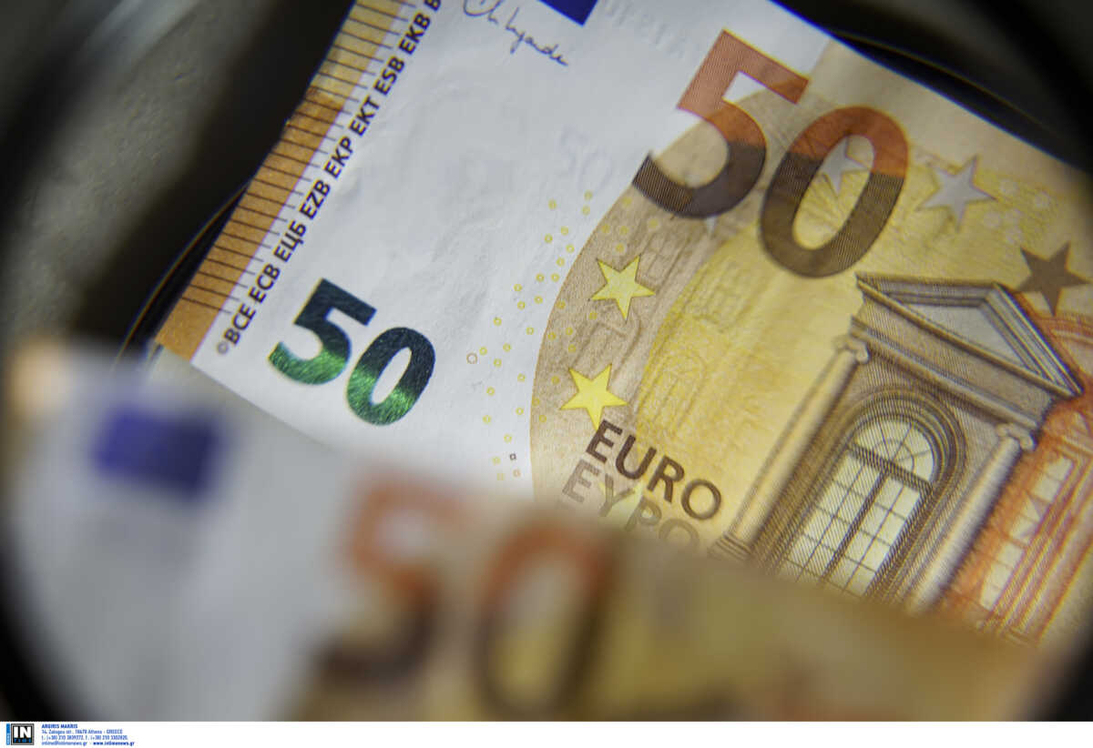 Πάνω από 11.000 ευρώ τα επιδόματα για μια νέα εργαζόμενη μητέρα του ιδιωτικού τομέα