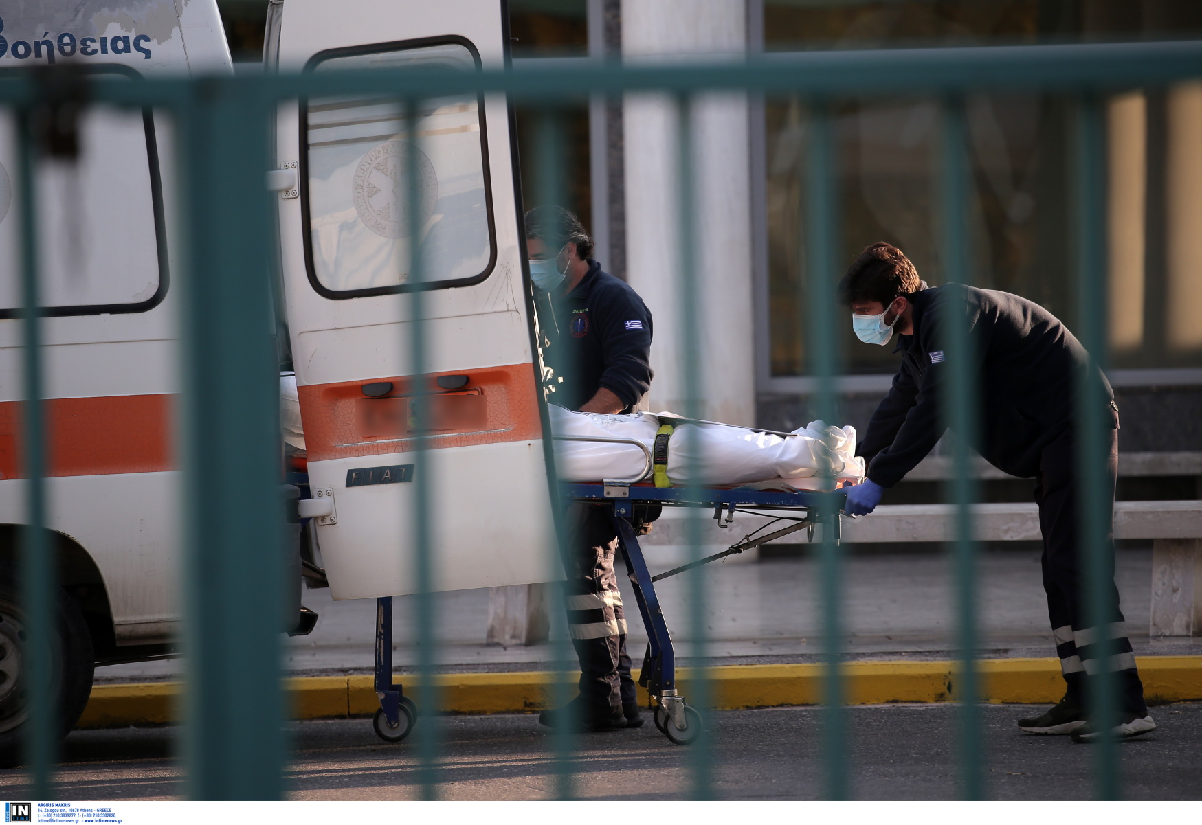 Κρήτη: Τουρίστρια από τη Γαλλία έπεσε νεκρή στην αυλή ξενοδοχείου στο Ηράκλειο