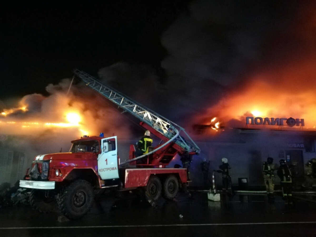 Ρωσία: 13 νεκροί από πυρκαγιά σε καφέ