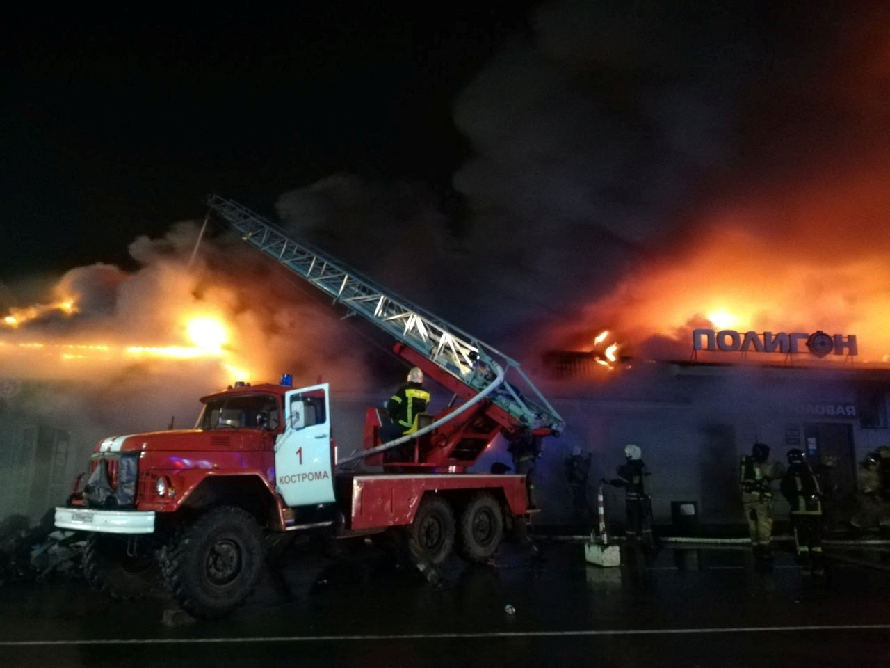 Firefighters work to extinguish a fire at a cafe in Kostroma, Russia November 5, 2022. Russian Emergencies Ministry in Kostroma region