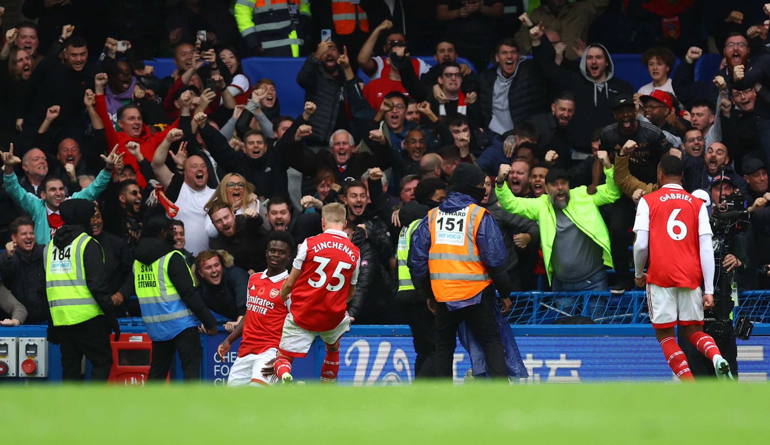 Soccer Football - Premier League - Chelsea v Arsenal - Stamford Bridge, London, Britain - November 6, 2022 Arsenal's Gabriel celebrates scoring their first goal with Oleksandr Zinchenko and Bukayo Saka REUTERS