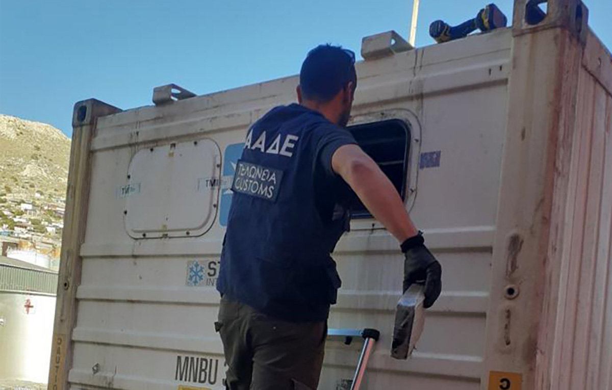 Το κοντέινερ στο τελωνείο Πειραιά δεν είχε μπανάνες από την Κόστα Ρίκα αλλά 16 κιλά κοκαΐνη