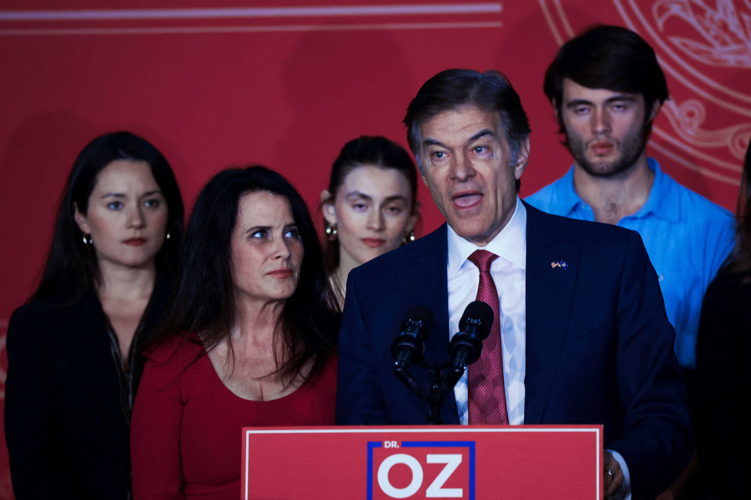 Republican Pennsylvania U.S. Senate candidate Mehmet Oz with his wife and family attend his 2022 U.S. midterm elections night party in Philadelphia, Pennsylvania, U.S., November 8, 2022. REUTERS