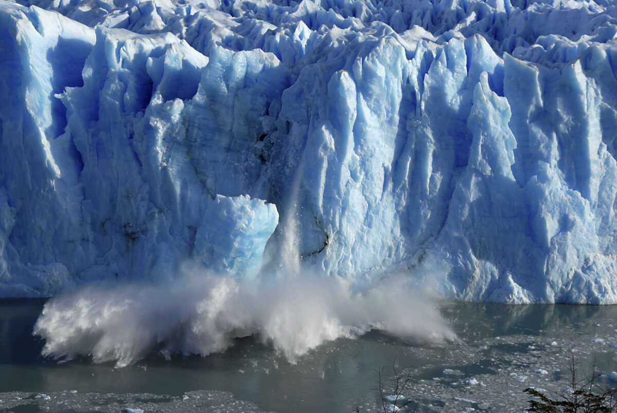 Kλιματική αλλαγή: Το ένα τρίτο των παγετώνων παγκόσμιας κληρονομιάς της Unesco θα εξαφανιστεί ως το 2050