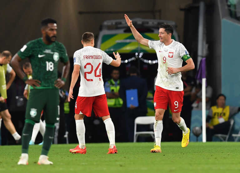 Πολωνία - Σαουδική Αραβία 2-0: Πρώτο γκολ για Λεβαντόφσκι σε Μουντιάλ και βήμα πρόκρισης