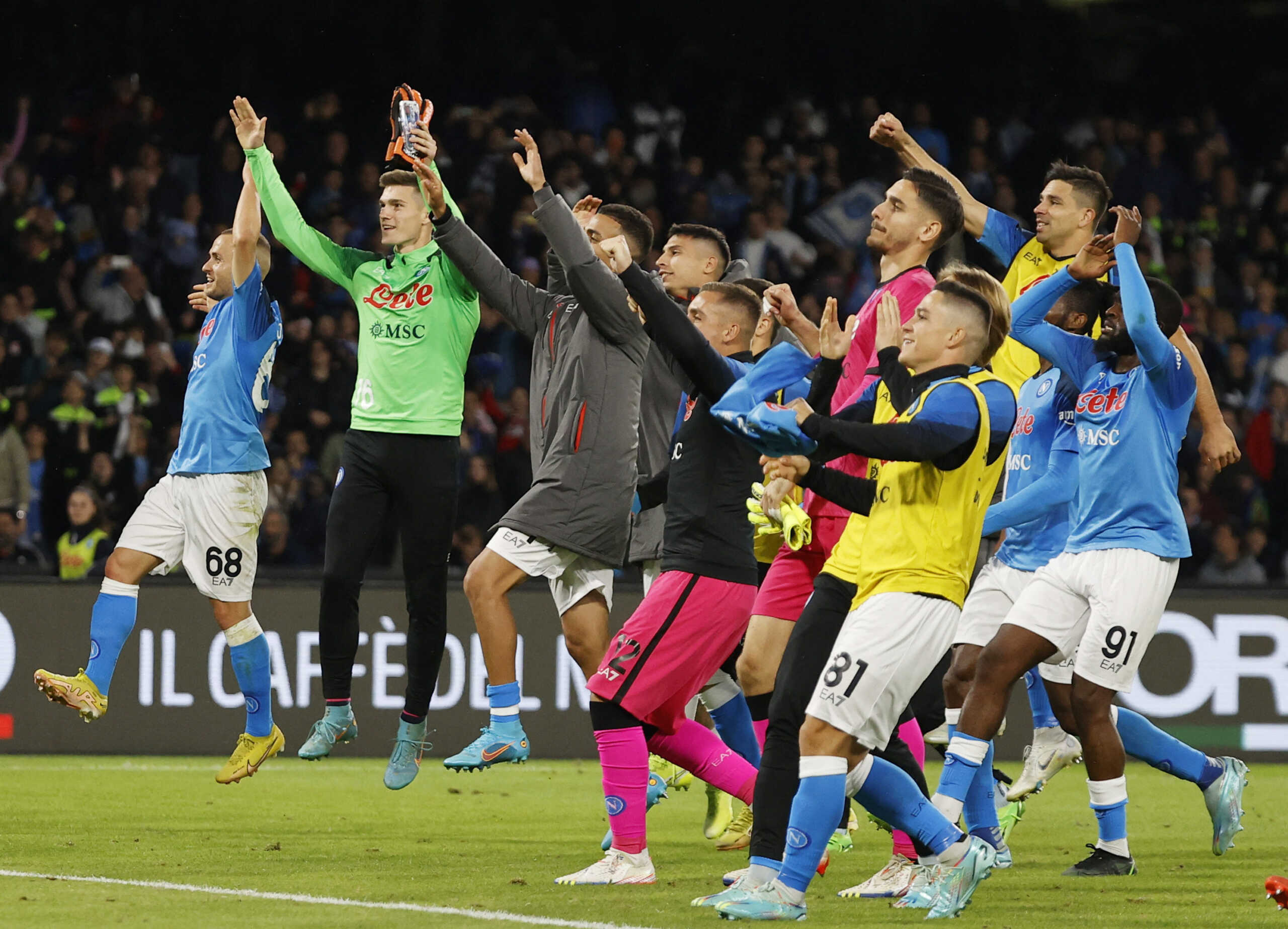 Soccer Football - Serie A - Napoli v Udinese - Stadio Diego Armando Maradona, Naples, Italy - November 12, 2022  Napoli players celebrate after the match REUTERS