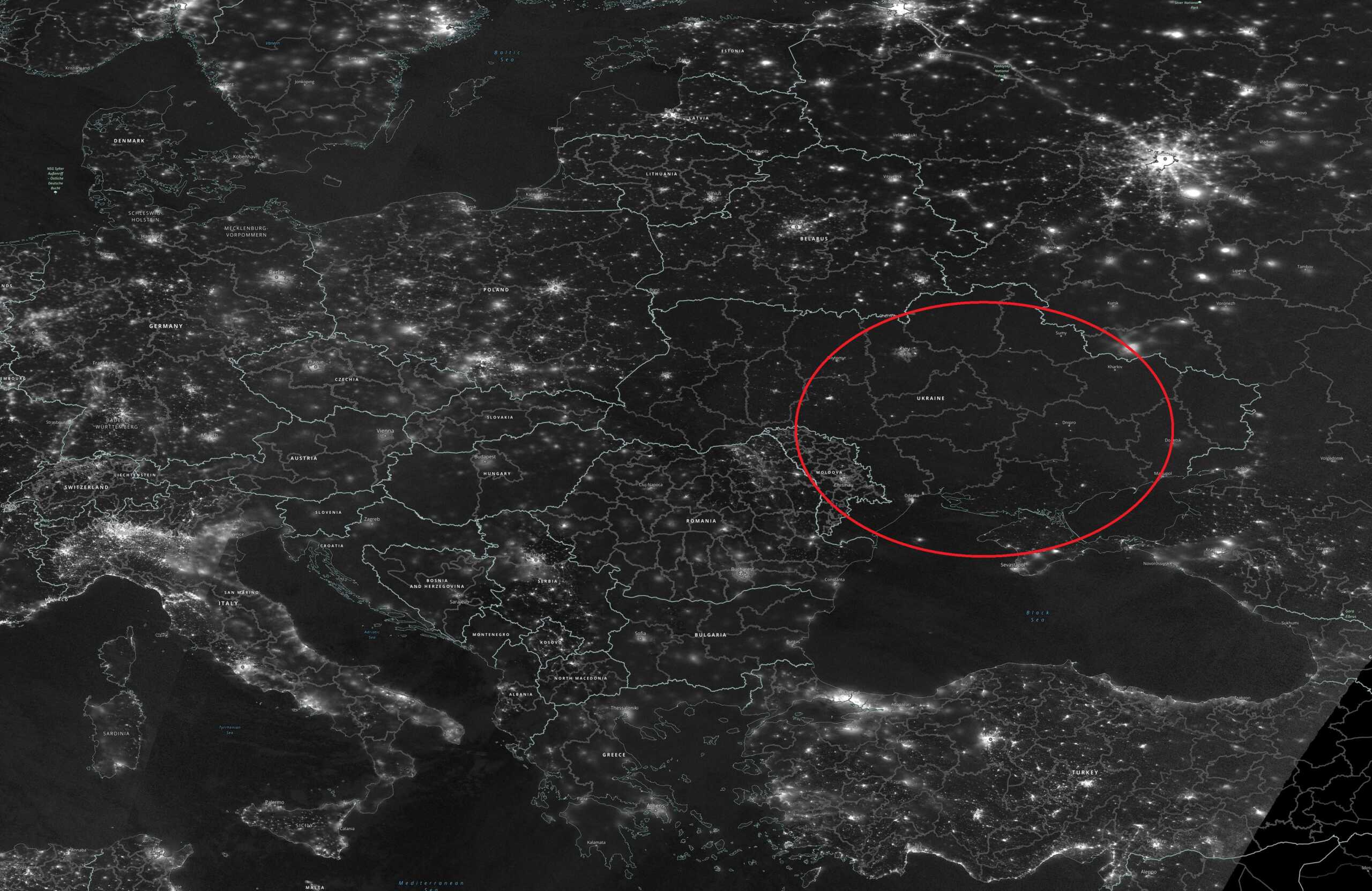 Ουκρανία: Εκατομμύρια παραμένουν βυθισμένοι στο σκοτάδι και χωρίς θέρμανση – Συγκλονιστικές εικόνες από τη NASA