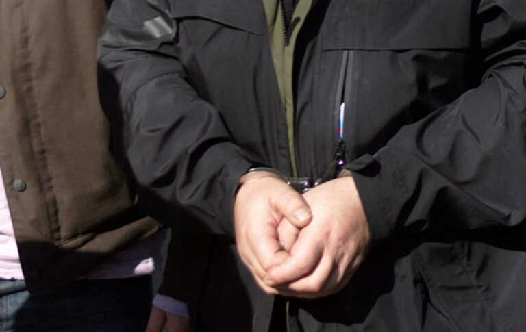 Κρήτη: Χειροπέδες σε 39χρονο για βιασμό της φίλης του – Καταγγελία και από την πρώην σύζυγο