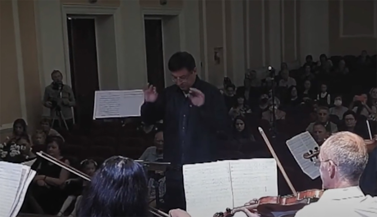 Times: Οι Ρώσοι εκτέλεσαν τον διευθυντή ορχήστρας της Χερσώνας γιατί αρνήθηκε να συμμετάσχει σε συναυλία
