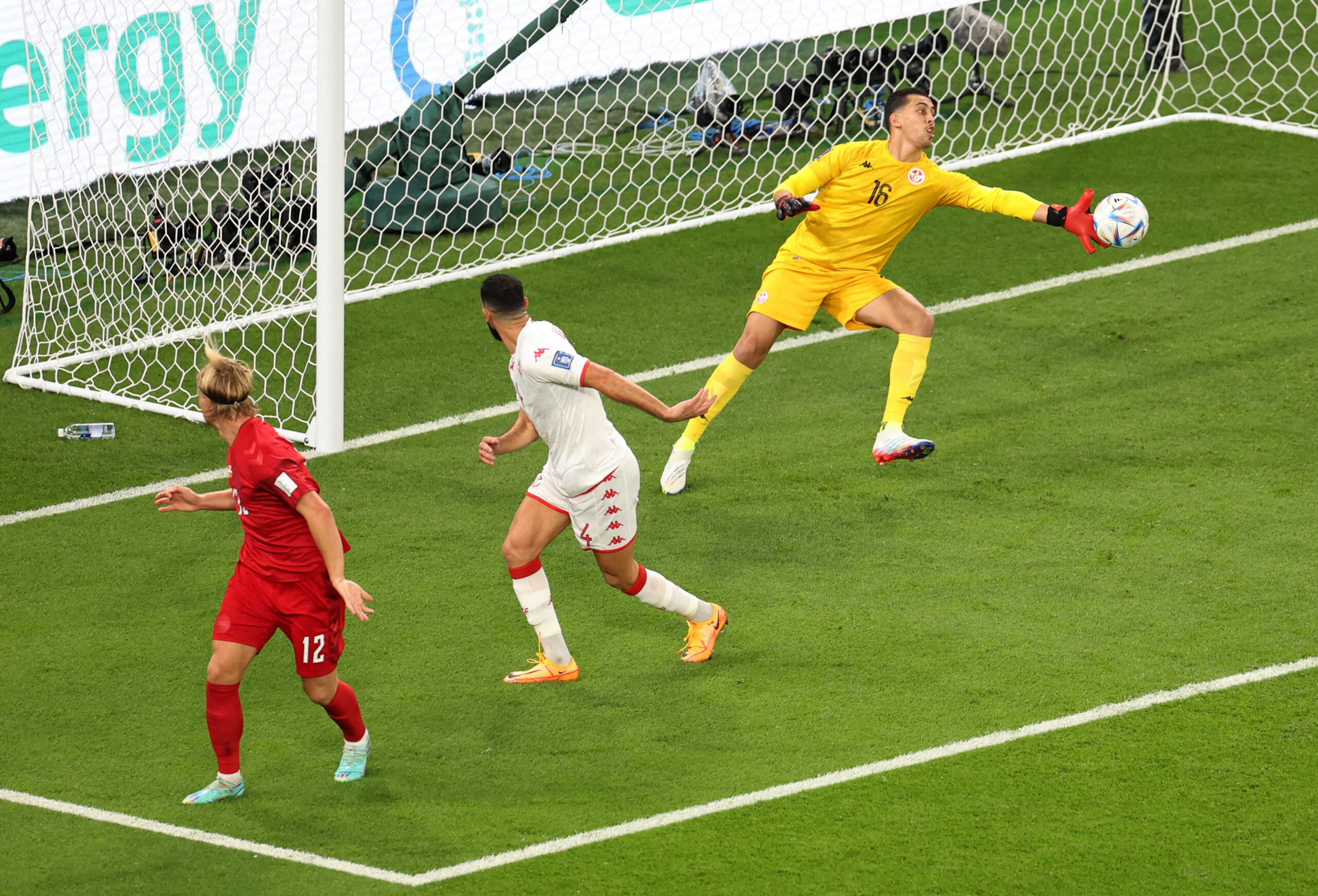 Soccer Football - FIFA World Cup Qatar 2022 - Group D - Denmark v Tunisia - Education City Stadium, Al Rayyan, Qatar - November 22, 2022 Tunisia's Aymen Dahmen makes a save REUTERS