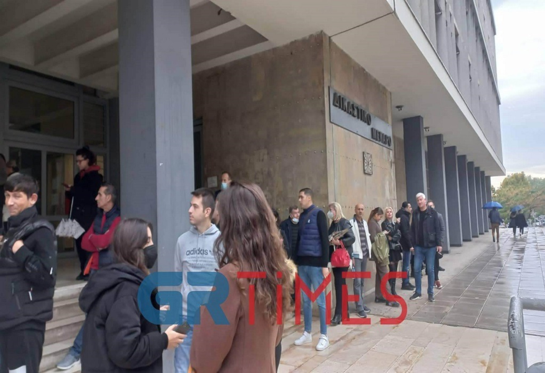 Θεσσαλονίκη: Τηλεφώνημα για βόμβα στα Δικαστήρια και εκκένωση του κτιρίου