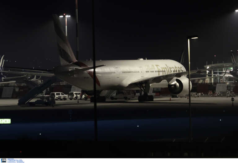 Emirates: Ταλαιπωρία και σήμερα για τους επιβάτες της πτήσης για Νέα Υόρκη – Ο «τρομοκράτης με τη βόμβα» ήταν σπίτι του