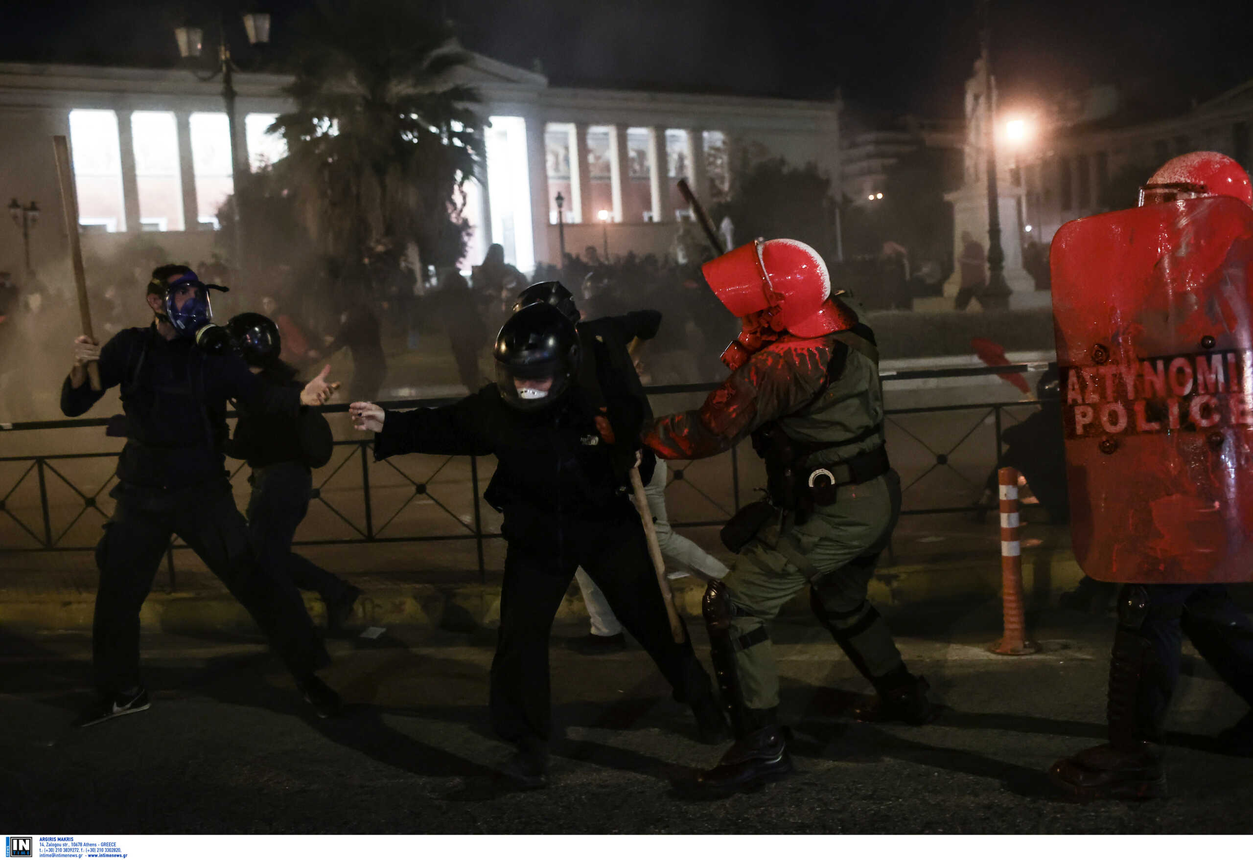 15 προσαγωγές για τα επεισόδια στο κέντρο της Αθήνας