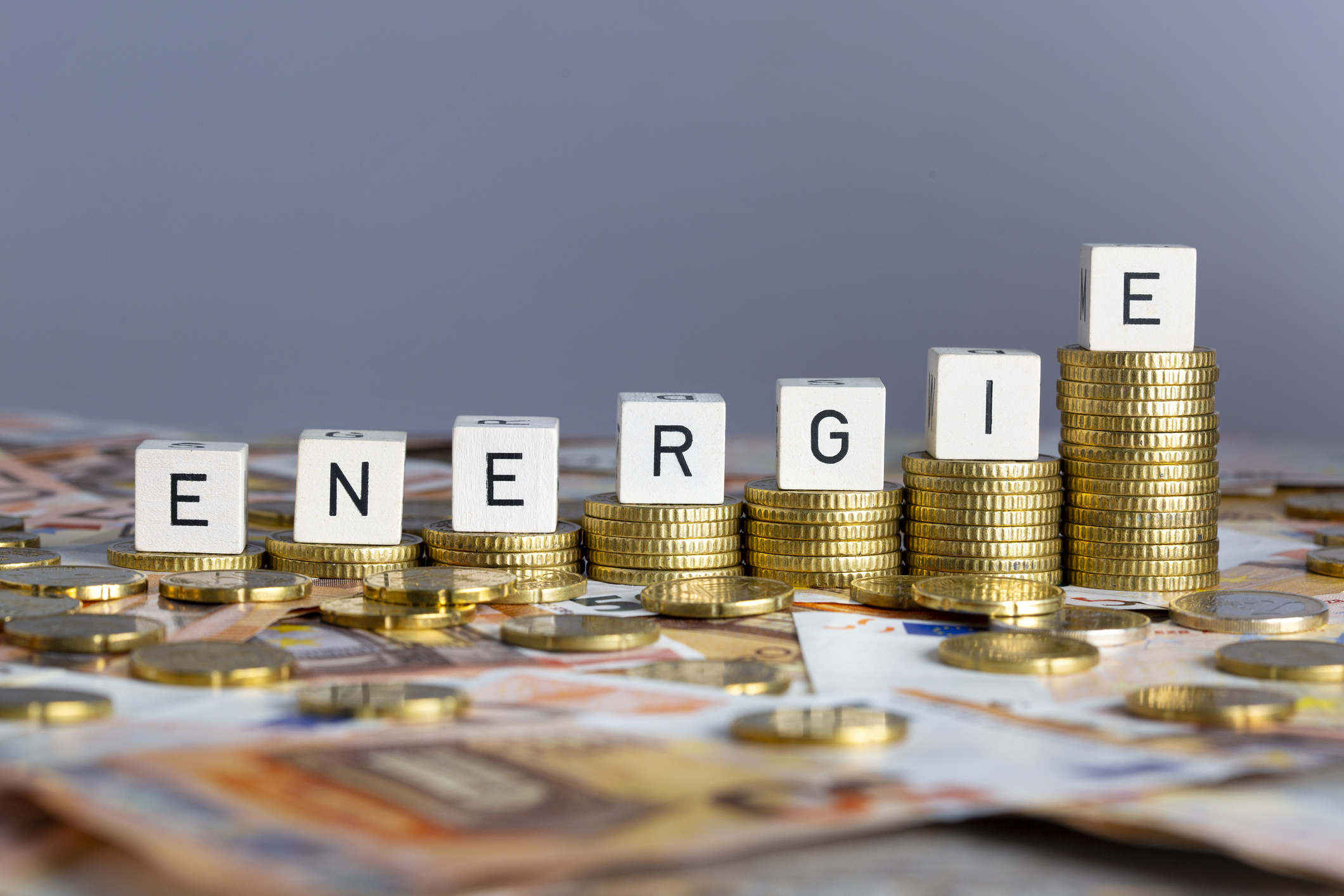 Concept of rising costs for energy in Germany. Steigende Energiekosten in Deutschland.