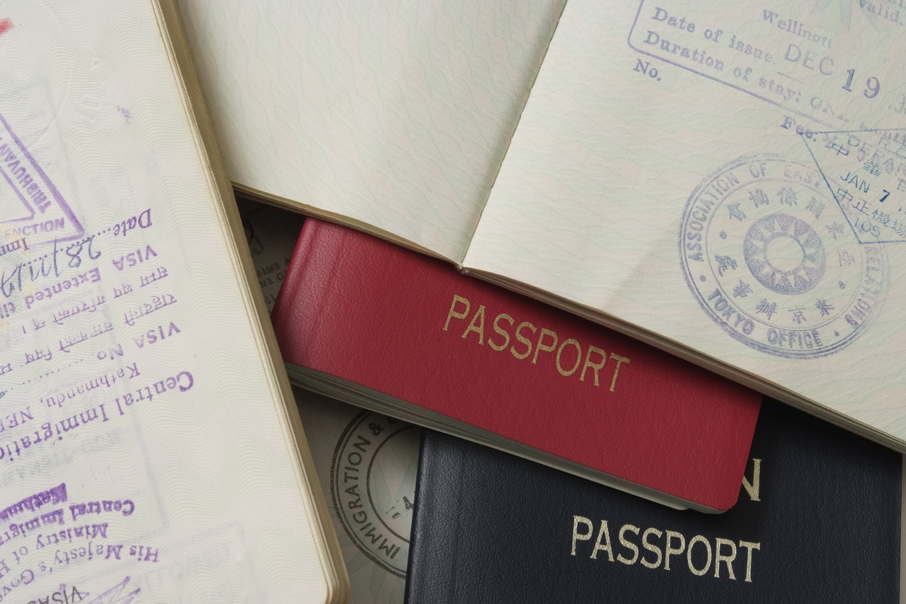 διαβατήρια από διάφορες χώρες