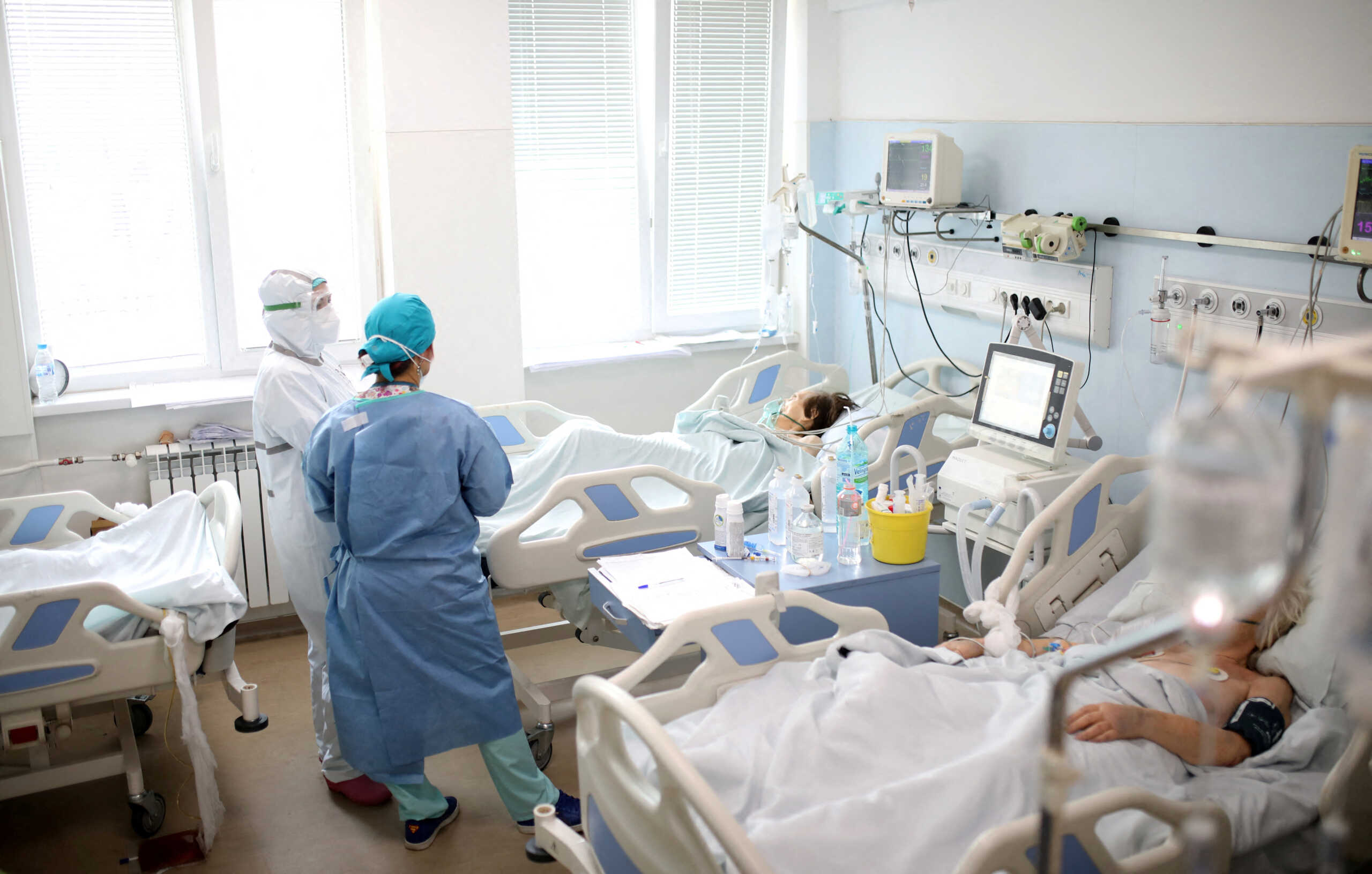 Κορονοϊός: Σε ειδικό box η νοσηλεία των ασθενών στην Εντατική, μετά την κατάργηση των ΜΕΘ Covid