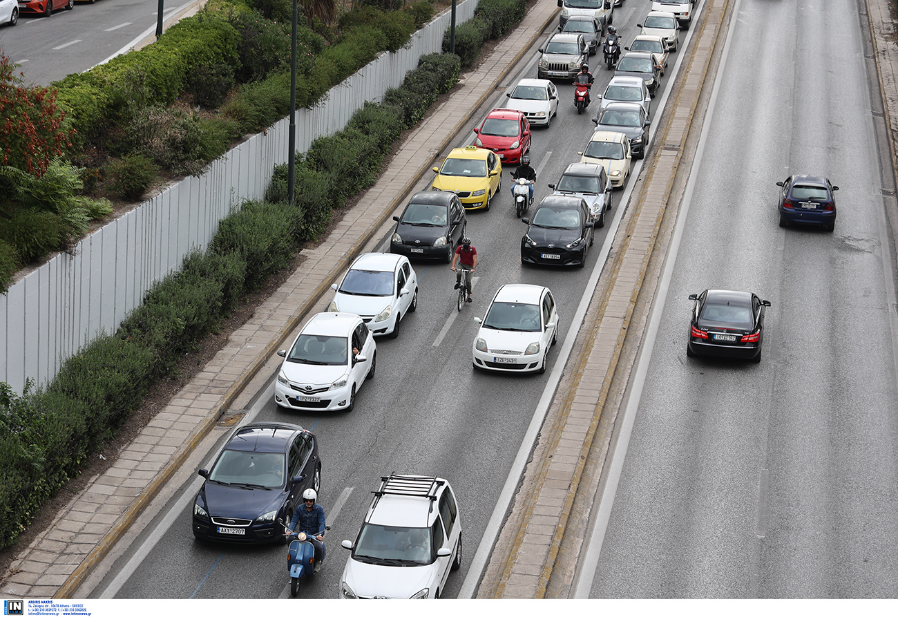 Το ελληνικό κοινό στράφηκε σε υβριδικά αυτοκίνητα τον Νοέμβριο