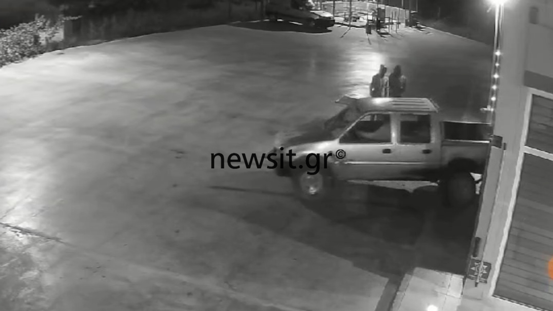 Θεσσαλονίκη: Βίντεο από τη δράση της συμμορίας που μπούκαρε με αυτοκίνητα σε καταστήματα