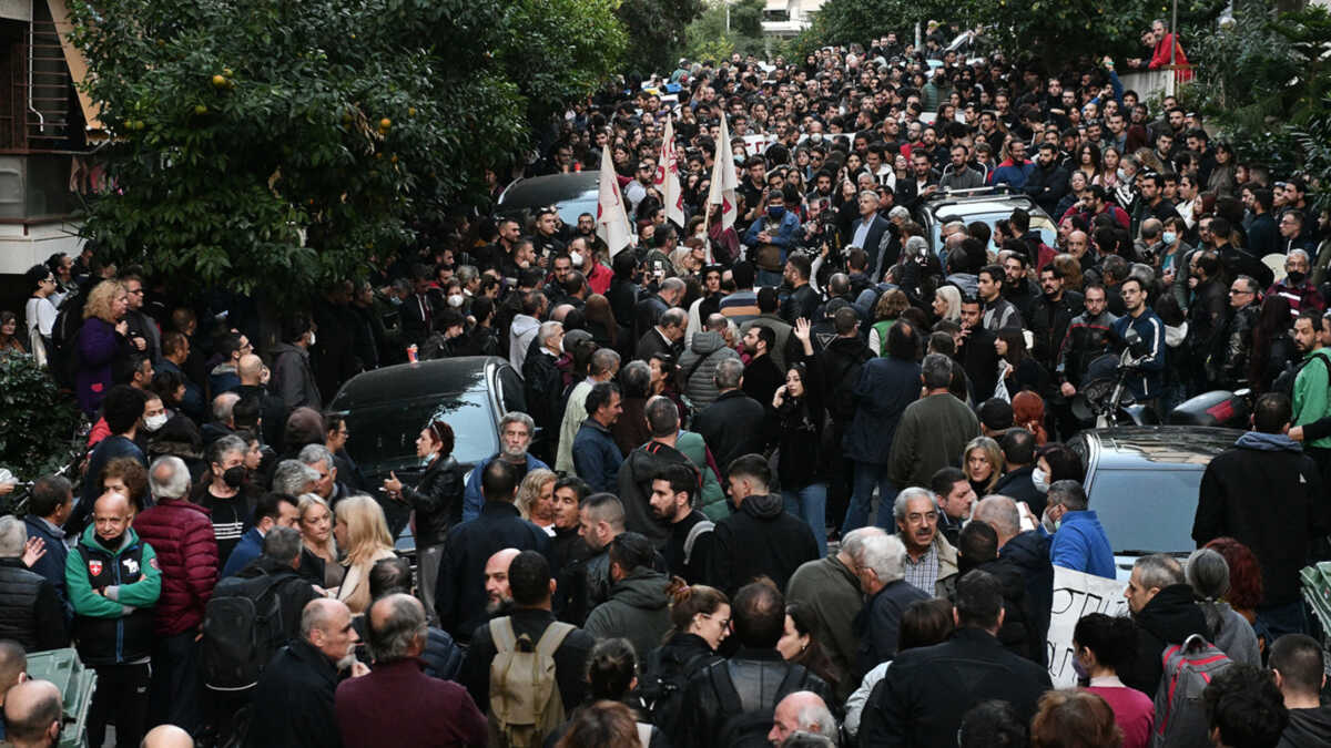 Ιωάννα Κολοβού: Προσωρινό «πάγωμα» της έξωσης μετά τη μεγάλη διαμαρτυρία – Νέα συγκέντρωση σήμερα