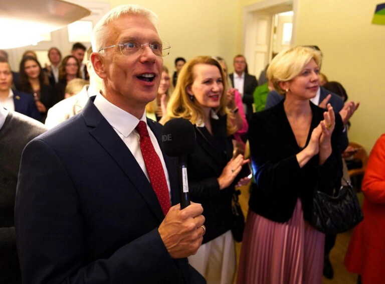 Ο Κρισγιάνις Κάρινς αναλαμβάνει ξανά πρωθυπουργός της Λετονίας