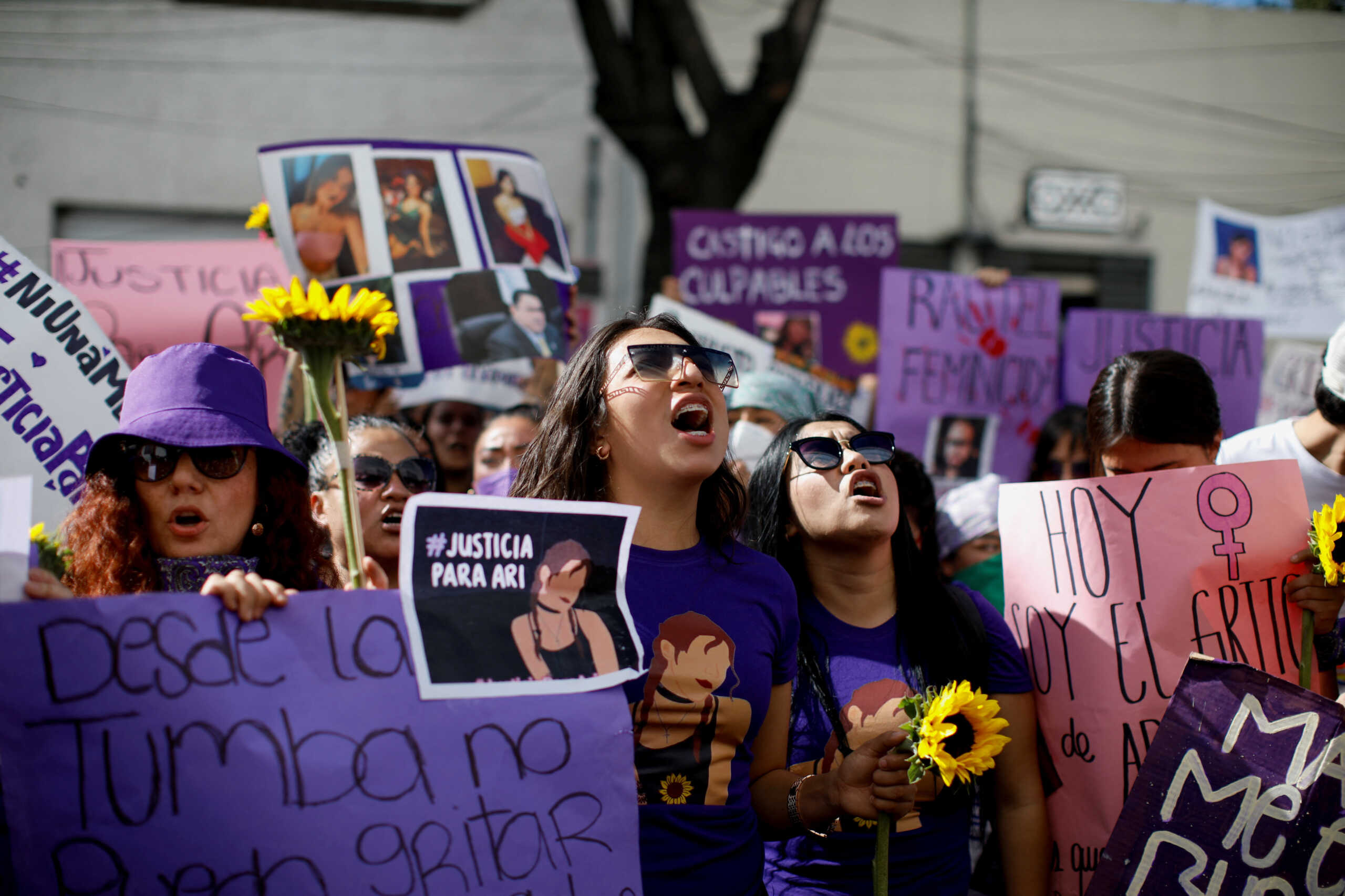 People take part in a protest demanding justice after the death of Ariadna Fernanda Lopez, a 27-year-old woman who was found dead on a highway in Morelos state, in Mexico City, Mexico November 7, 2022. REUTERS