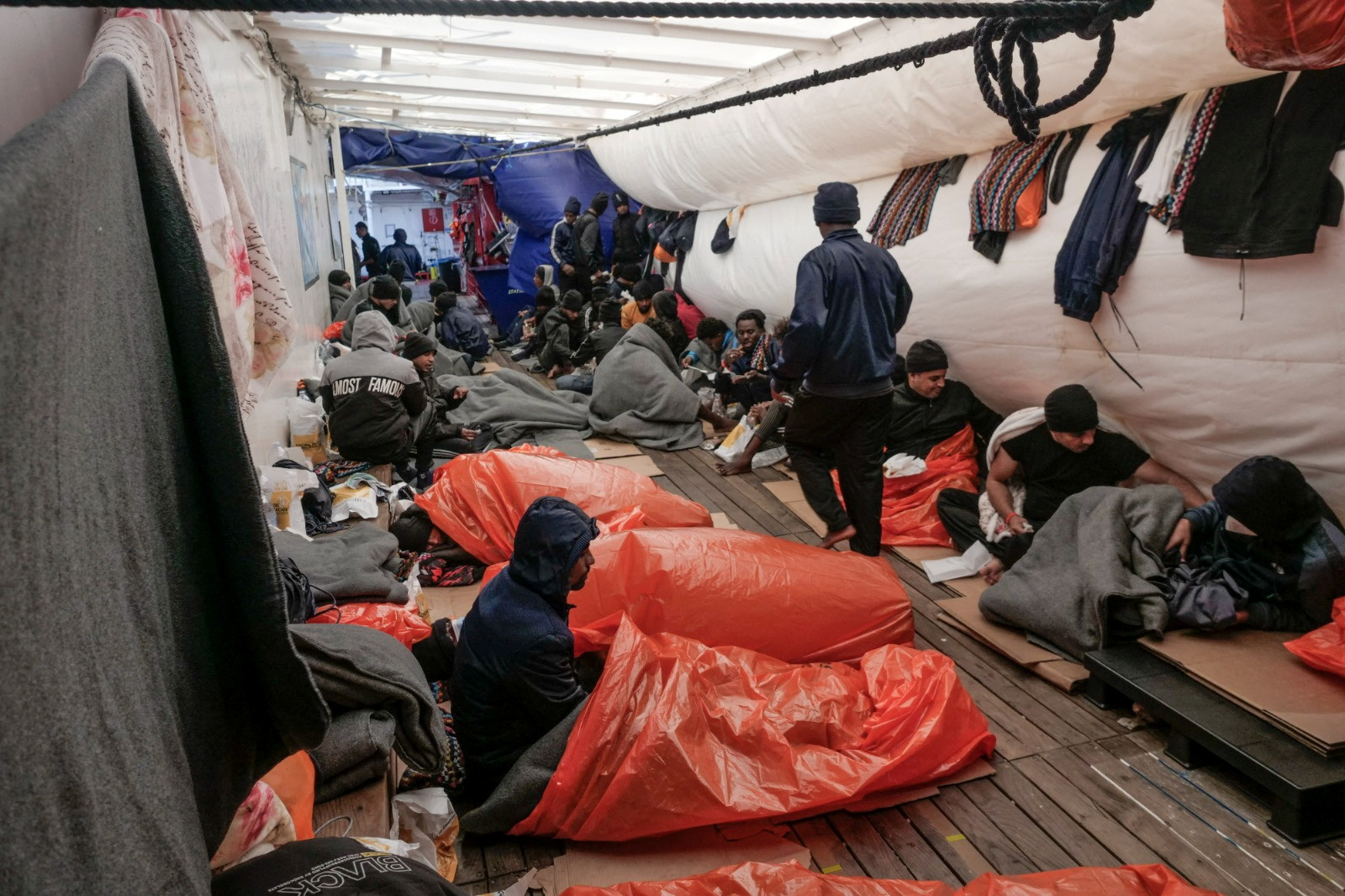 Στην Ιταλία το Ocean Viking που διέσωσε 113 μετανάστες από τη Μεσόγειο