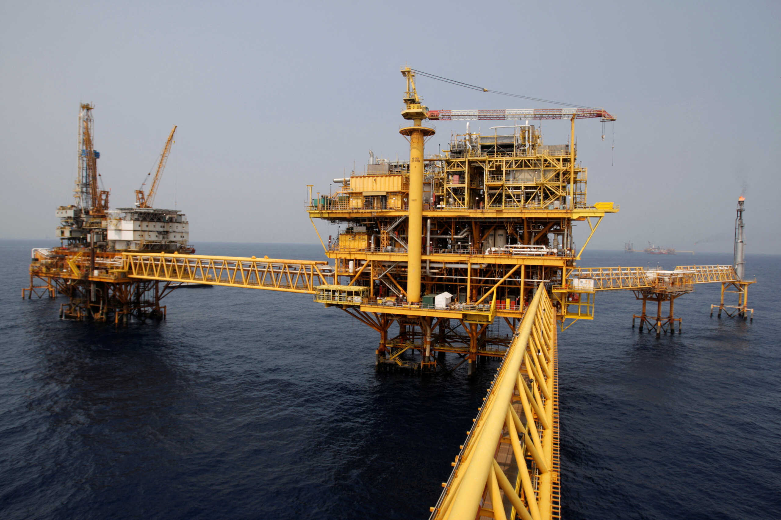 Mexico's state-run oil monopoly Pemex's platform "Ku Maloob Zaap" is seen in the Northeast Marine Region of Pemex Exploration and Production in the Bay of Campeche April 19, 2013. Picture taken April 19, 2013. To match Insight MEXICO-OIL