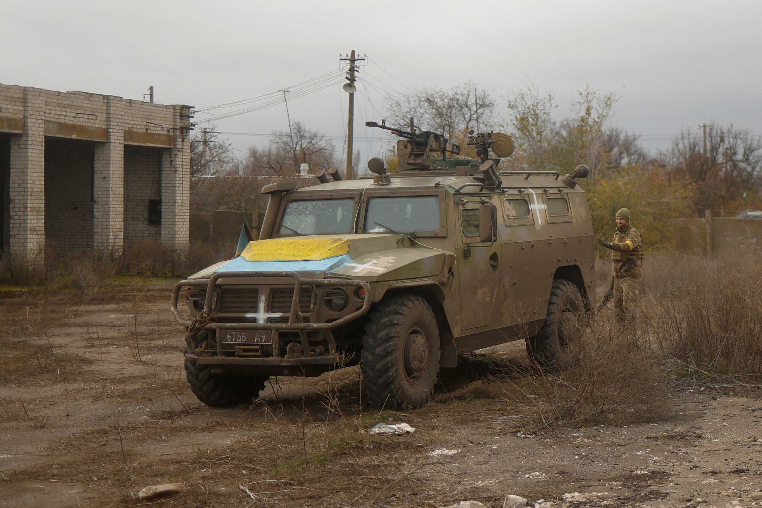 Ουκρανία: «Ο πόλεμος συνεχίζεται» λέει ο Κουλέμπα μετά τη νίκη στην Χερσώνα – «Χαιρετίζουν» την ανακατάληψη οι ΗΠΑ