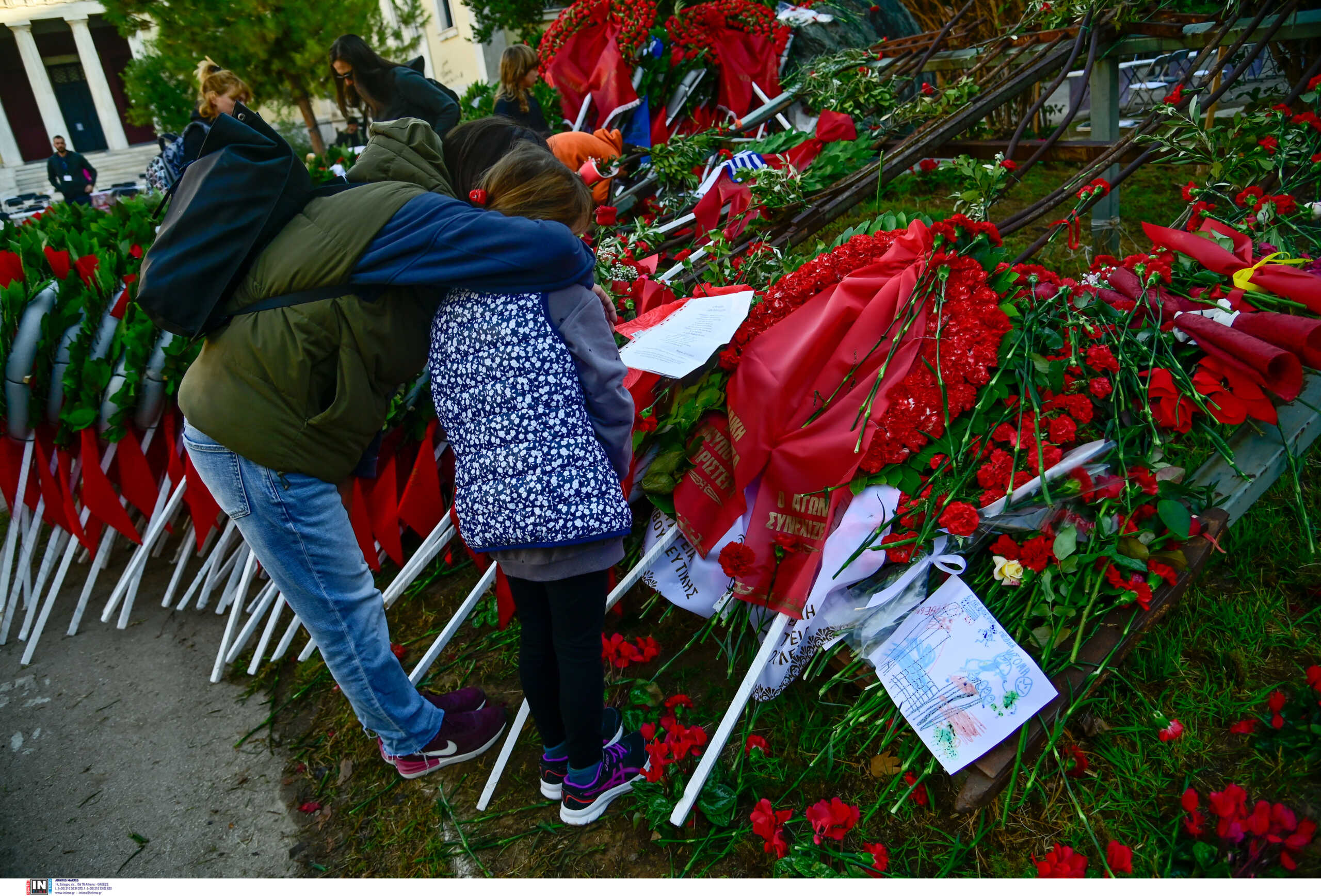 Πολυτεχνείο: Στις 13:00 κλείνουν οι πύλες – Θα ακολουθήσει η πορεία προς την Αμερικανική Πρεσβεία