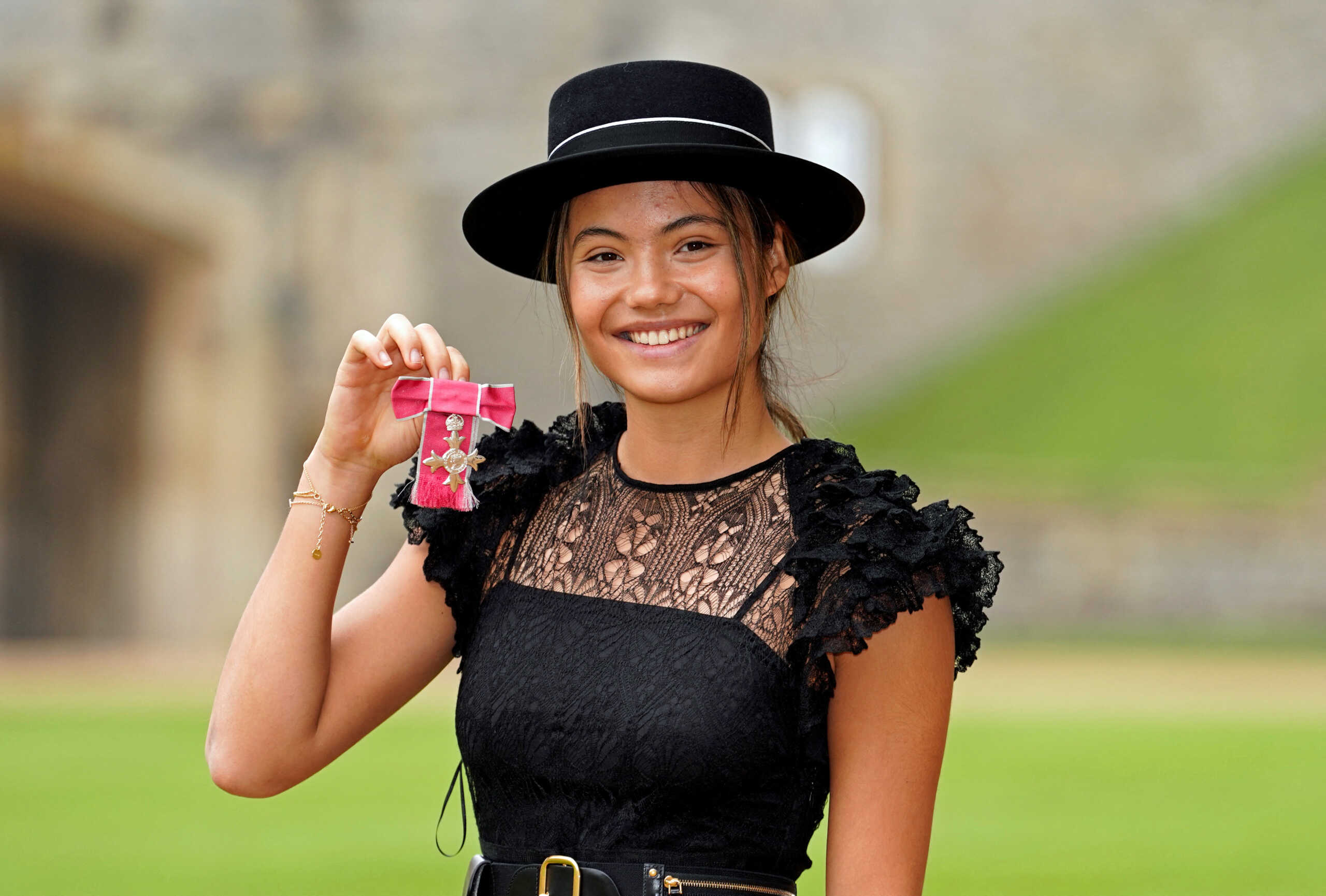 British tennis player Emma Raducanu poses after being made a Member of the Order of the British Empire by King Charles III during an investiture ceremony at Windsor Castle. Picture date: November 29, 2022. Andrew Matthews