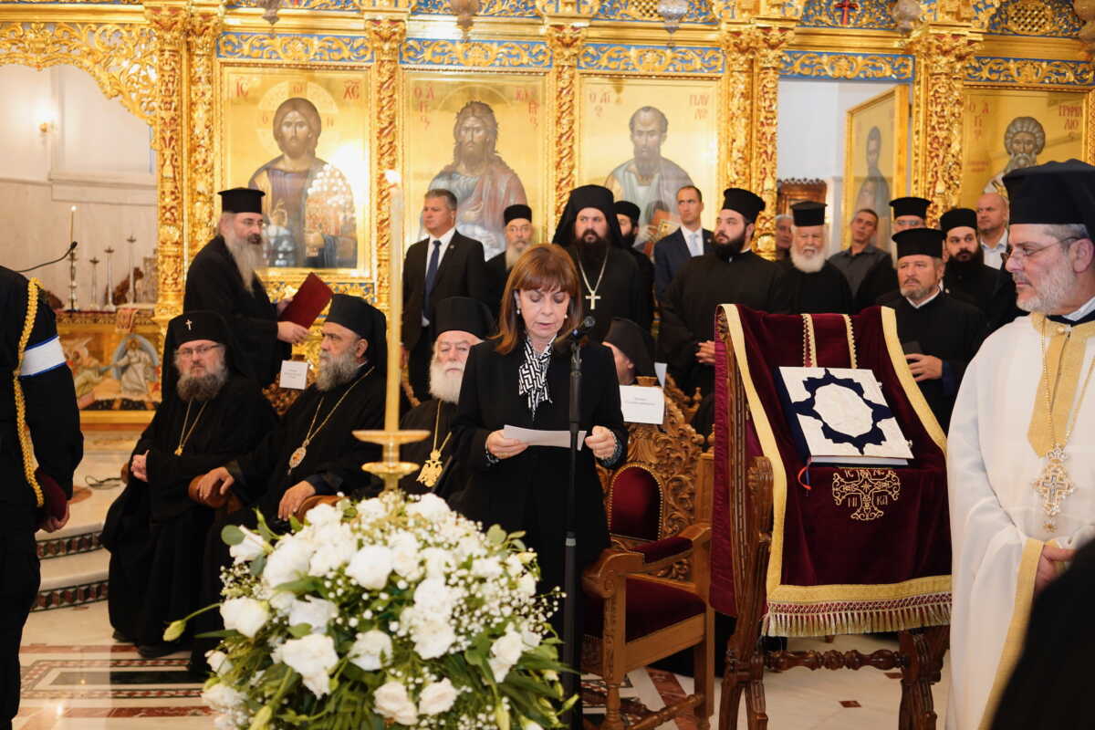 Κατερίνα Σακελλαροπούλου: Ιστορικό το έργο του Αρχιεπισκόπου Κύπρου Χρυσοστόμου