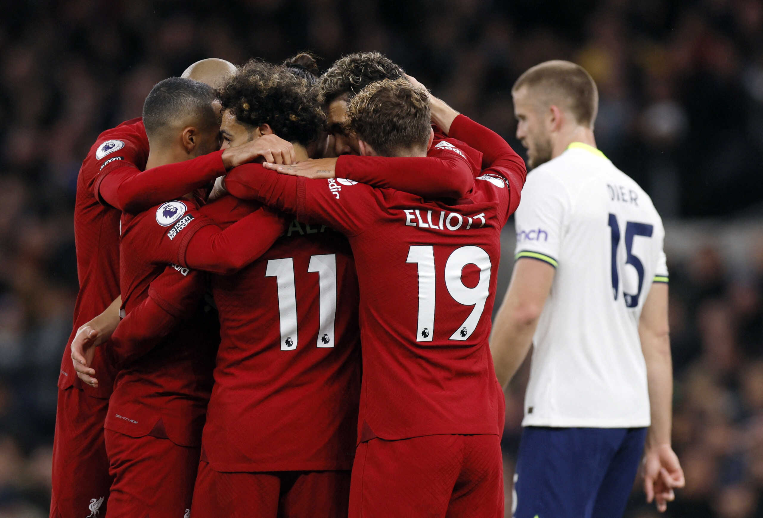 Soccer Football - Premier League - Tottenham Hotspur v Liverpool - Tottenham Hotspur Stadium, London, Britain - November 6, 2022 Liverpool's Mohamed Salah celebrates scoring their first goal with teammates Action Images via Reuters