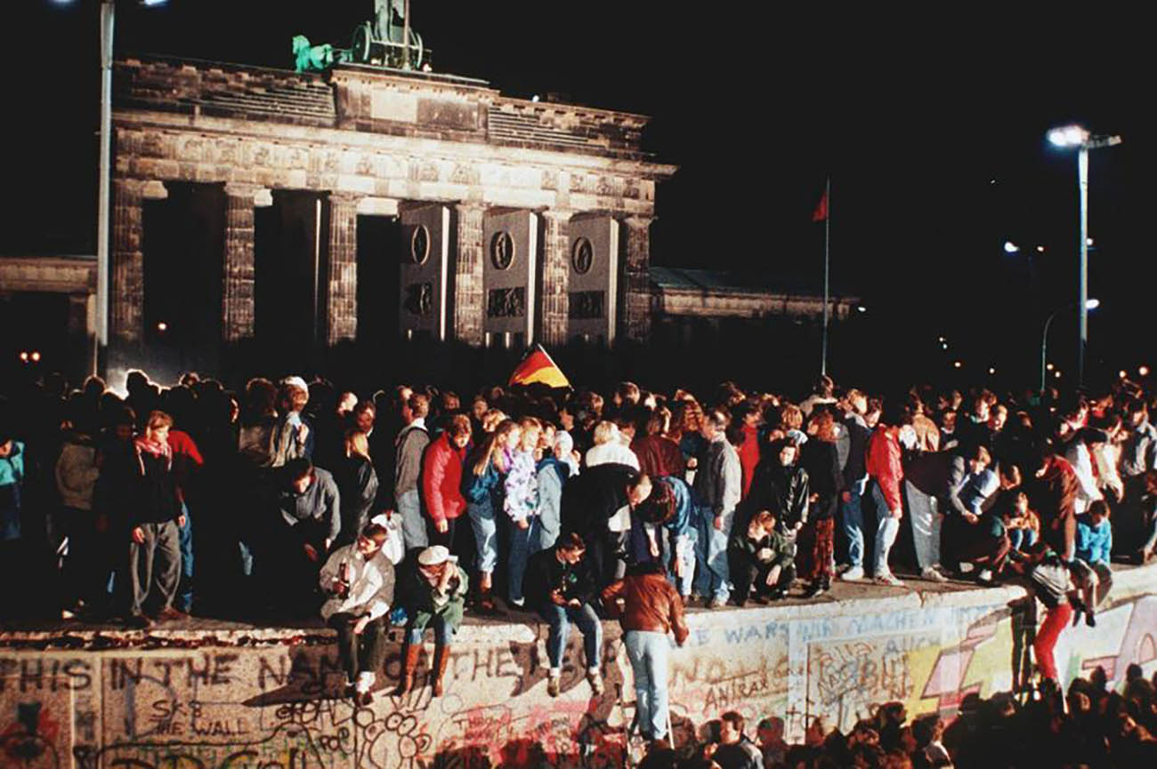 Σαν σήμερα 9 Νοεμβρίου έπεσε το τείχος του Βερολίνου