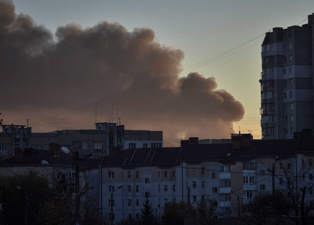 Πόλεμος στην Ουκρανία: Η Ρωσία ξεκίνησε και πάλι τους βομβαρδισμούς σε όλη τη χώρα