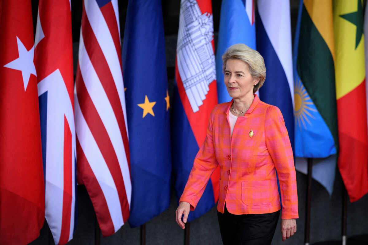 NUSA DUA, INDONESIA - NOVEMBER 15: President of the European Commission Ursula von der Leyen walks along the red carpet during the formal welcome ceremony to mark the beginning of the G20 Summit on November 15, 2022 in Nusa Dua, Indonesia. The G20 meetings are being held in Bali from November 15-16.     Leon Neal