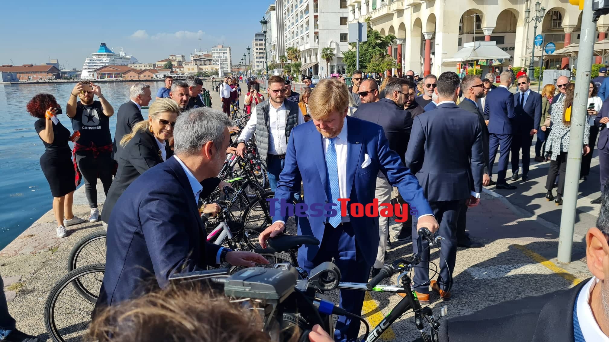 vasilikoi ollandia thesstoday