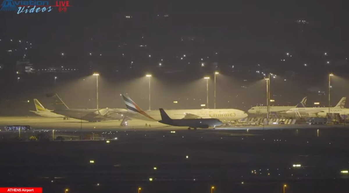 Αεροδρόμιο «Ελευθέριος Βενιζέλος»: Προσγειώθηκε η δεύτερη πτήση της Emirates συνοδεία μαχητικών F-16