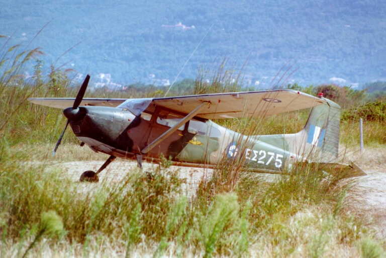 «Τέλος εποχής» για τα Cessna T41D – Αποσύρονται από την Πολεμική Αεροπορία μετά από 53 χρόνια