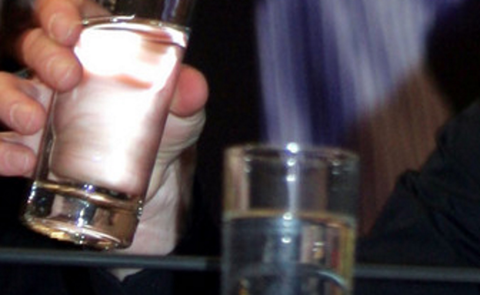 Αλκοόλ: Ένα ποτήρι την ημέρα «ασπίδα» για την υγεία – Όλα τα ευρήματα έρευνας του Κέιμπριτζ