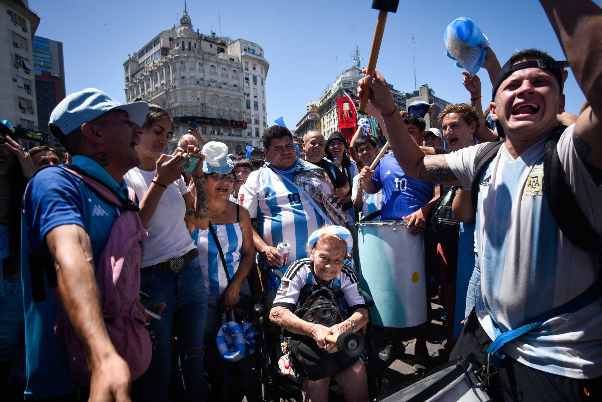 Soccer Football - FIFA World Cup Final Qatar 2022 - Fans in Buenos Aires watch Argentina v France - Buenos Aires, Argentina - December 18, 2022 Fans in Buenos Aires before the match between Argentina v France REUTERS