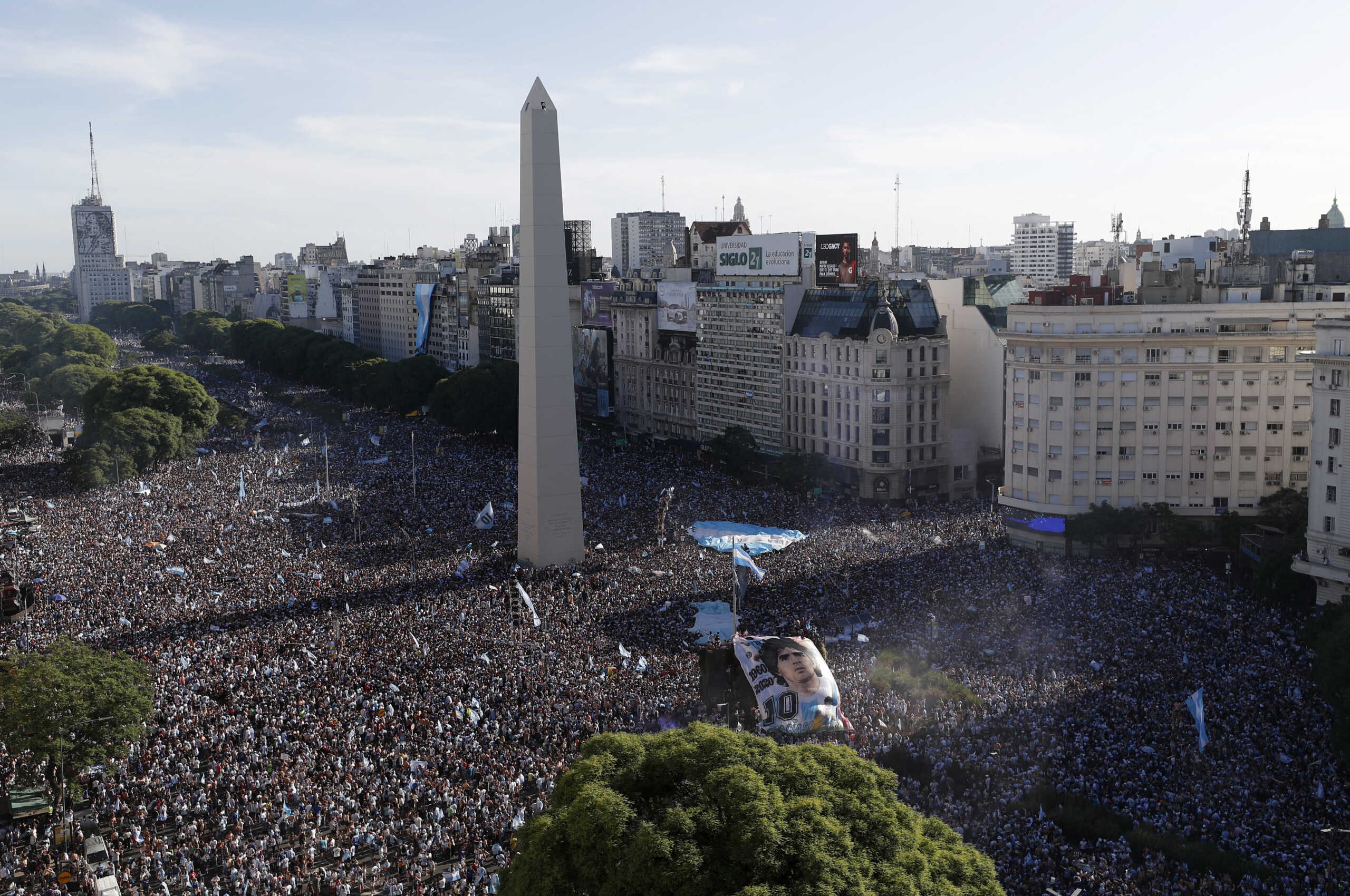 Μουντιάλ 2022: «Κάηκε» το Μπουένος Άιρες για τη νίκη της Αργεντινής επί της Γαλλίας – Πως πανηγύρισαν οι Έλληνες