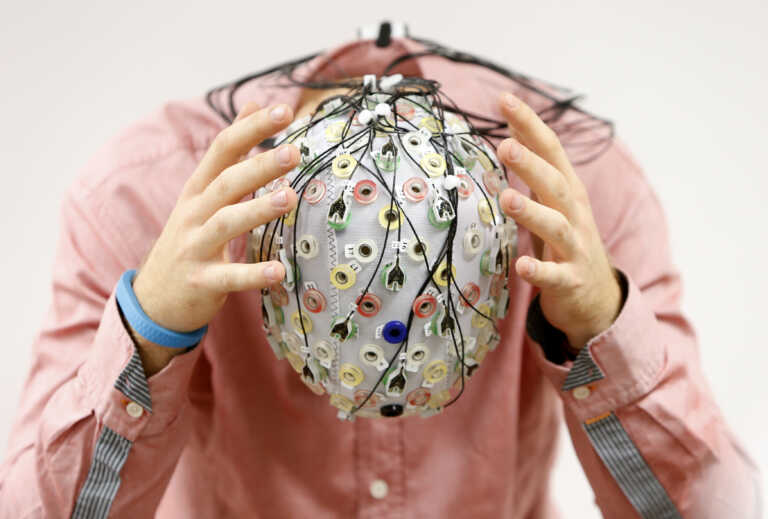 Ο ενήλικος εγκέφαλος περιέχει εκατομμύρια σιωπηλές συνάψεις, σύμφωνα με έρευνα του MIT