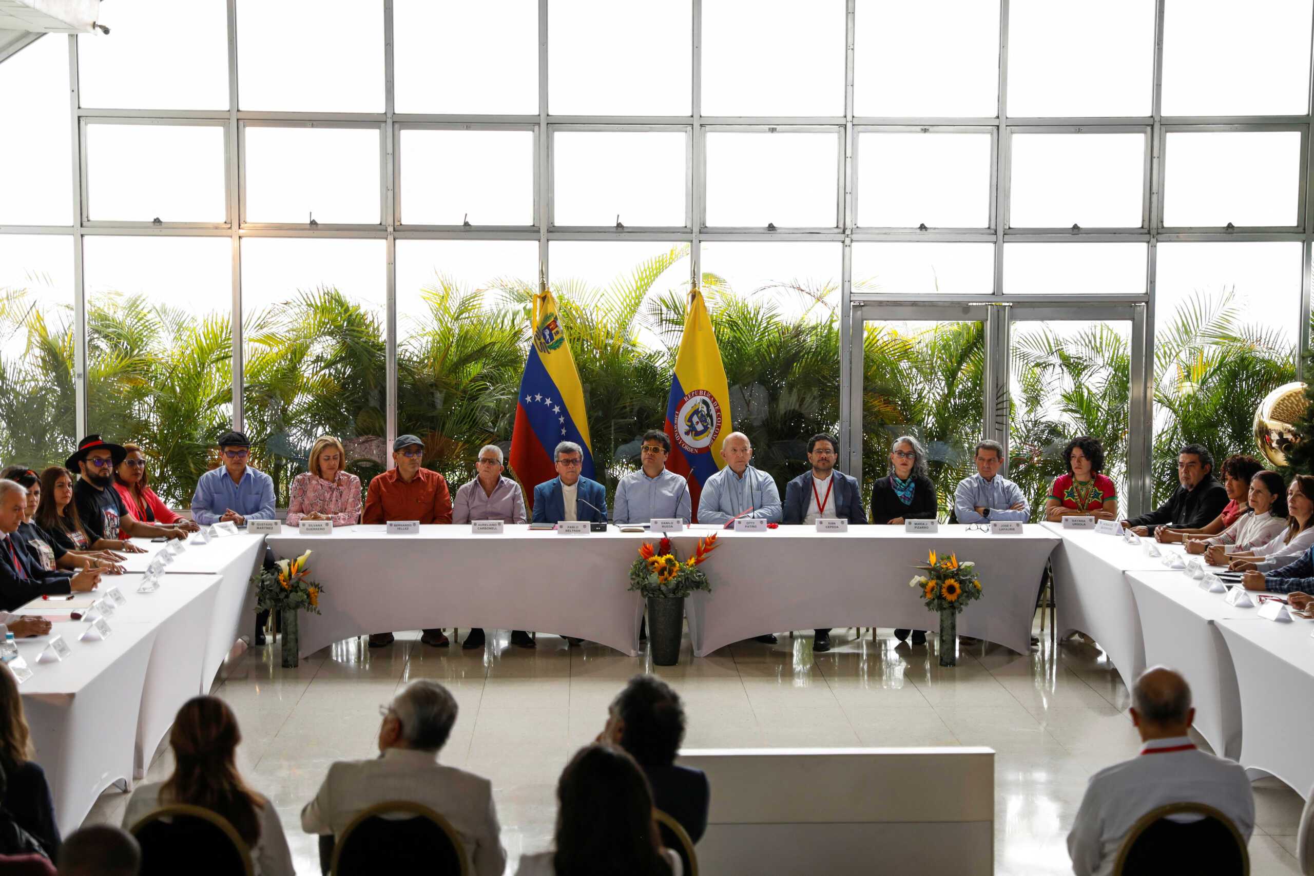 Pablo Beltran, head of the leftist guerrilla group National Liberation Army (ELN), and Otty Patino, head of the negotiation team of the Colombian Government, attend a news conference after holding the last round of peace talks with Colombia's government for this year, in Caracas, Venezuela December 12, 2022. REUTERS