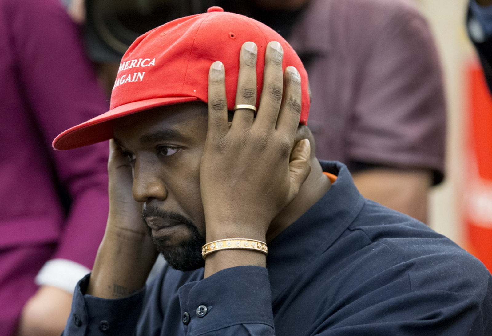 Kanye West: Το Τwitter του κατέβασε τον λογαριασμό μετά ναζιστικό παραλήρημά του