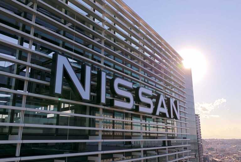 Η Nissan θα χρησιμοποιήσει «πράσινο» αλουμίνιο της Kobe Steel για την κατασκευή των μοντέλων της