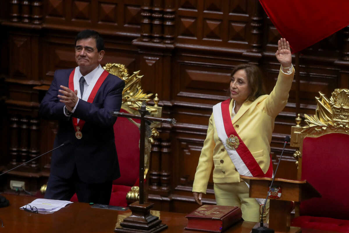 Περού: Η νέα πρόεδρος αρνείται να παραιτηθεί – Τουλάχιστον 19 νεκροί στις διαδηλώσεις