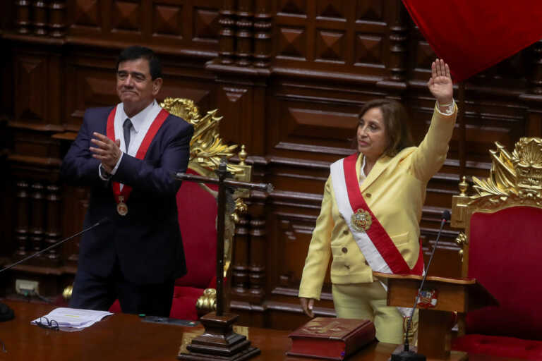 Η νέα πρόεδρος του Περού αρνείται να παραιτηθεί - Τουλάχιστον 19 νεκροί στις διαδηλώσεις