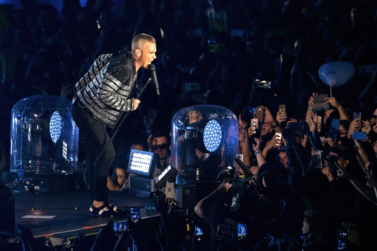 O Robbie Williams στο Rockwave Festival 2023
