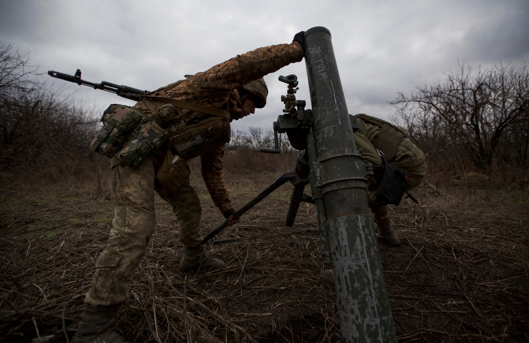Πόλεμος στην Ουκρανία: Χιλιάδες Ουκρανοί και Ρώσοι έκαναν το παν για να μην στρατευτούν