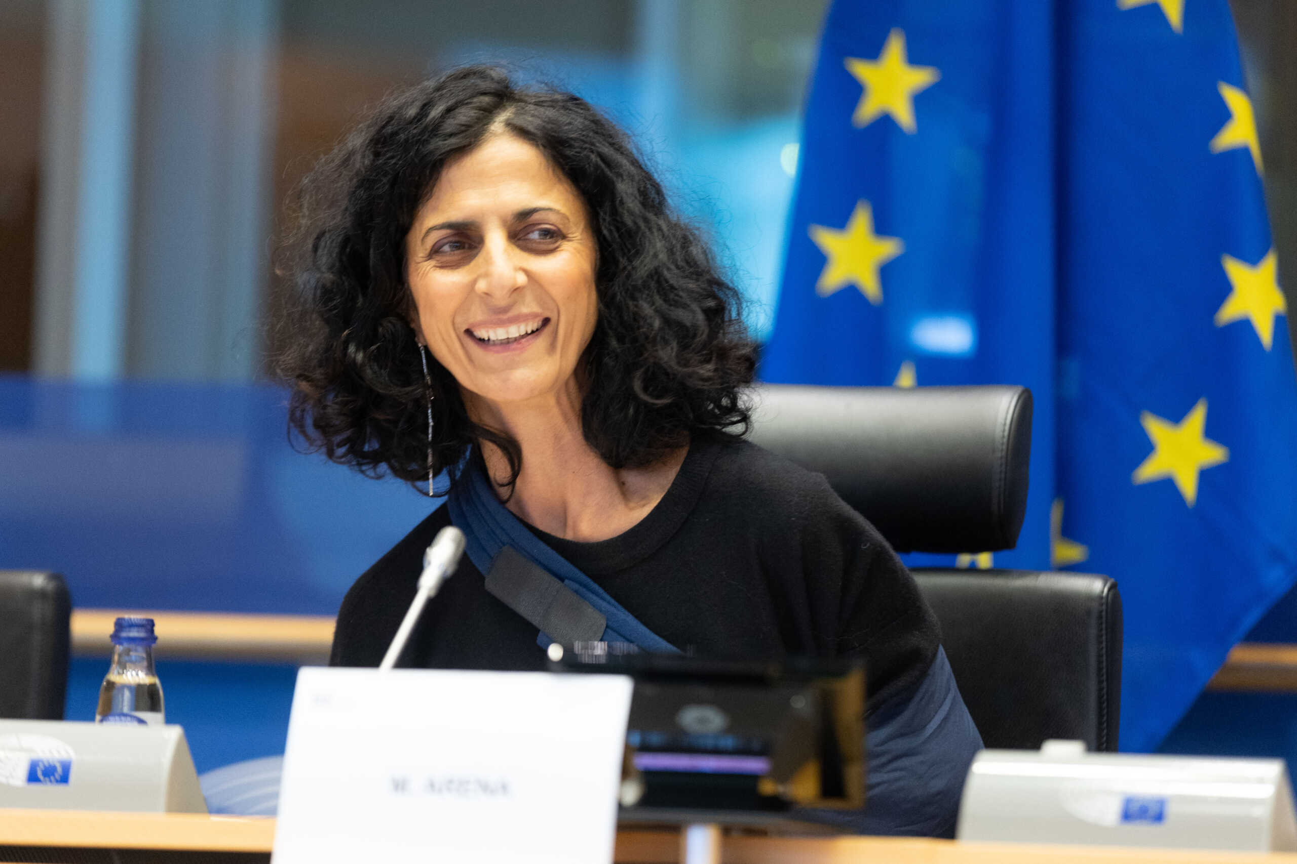 Qatargate: Τα 280.000 ευρώ που βρέθηκαν στο σπίτι του γιου μου δεν σχετίζονται με την υπόθεση, λέει η ευρωβουλευτής Μαρί Αρένα